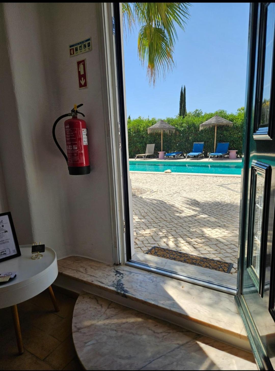 Casa Aventura Hotell Boliqueime Eksteriør bilde
